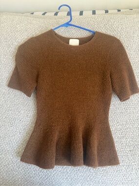H&M Brown Short-Sleeve Peplum Knit Top
